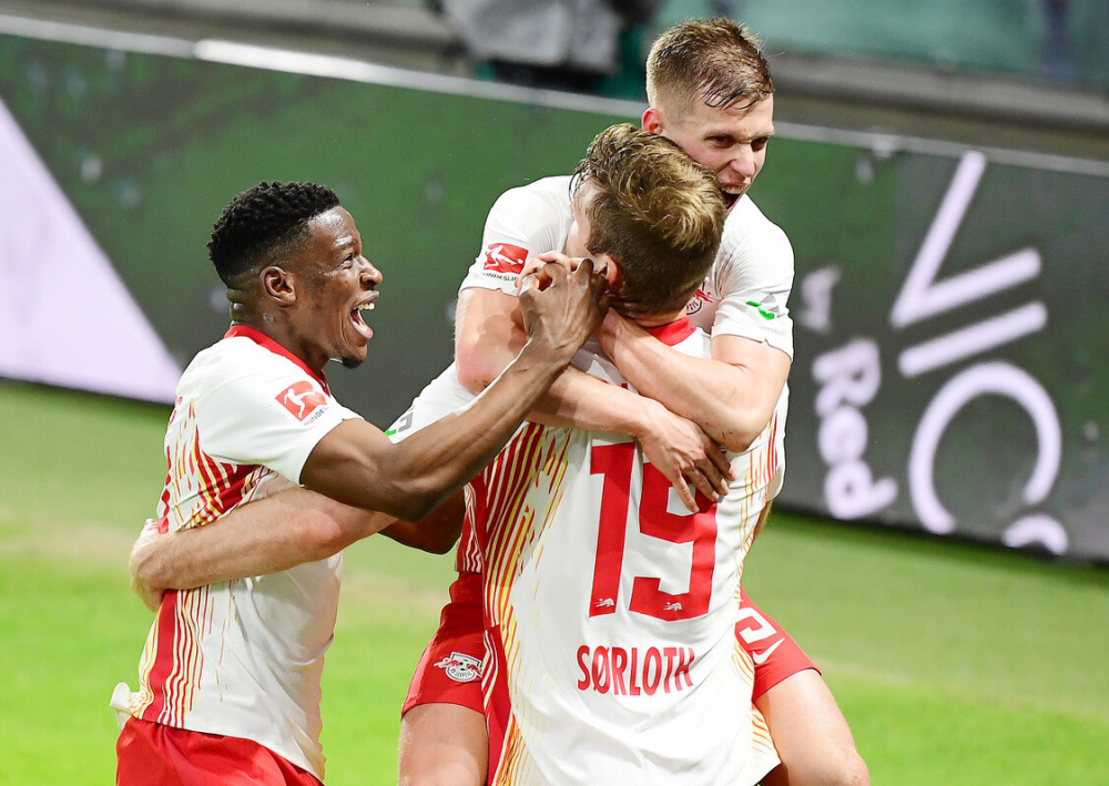 爱游戏体育-巴特勒连续十场比赛得分超过赛况扑朔迷离，拜仁挑战极限！的简单介绍